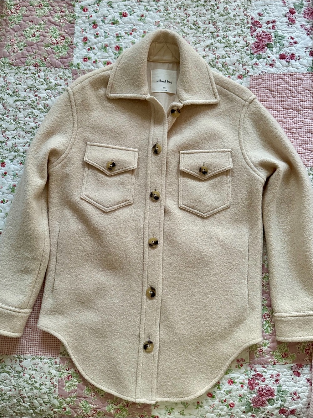Wilfred Free Merino Wool Shacket with Flap Pockets in Heather Bone